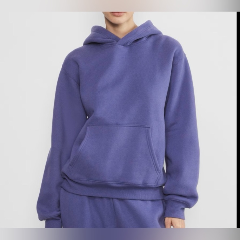 ISO aritzia sweatshirt in nightshade blue